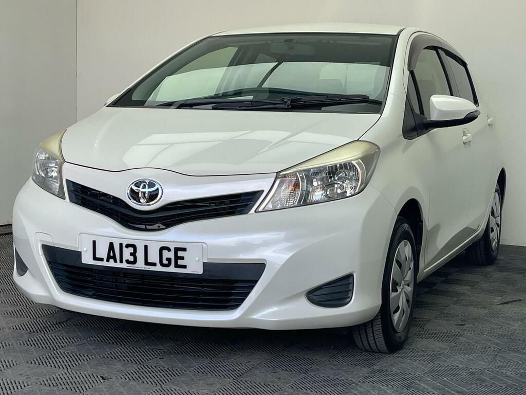 Toyota Yaris 1.33 Dual Vvt-i Icon Multidrive S Euro 5 White #3