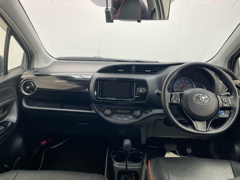 Toyota Yaris Icon Tech Red #11