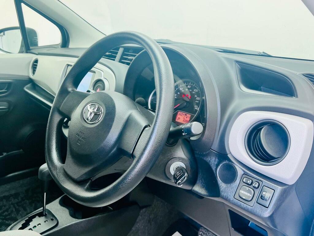 Toyota Yaris Design Grey #13