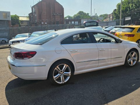 Volkswagen CC 2.0 Tdi Bluemotion White #3