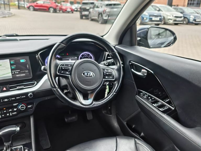Kia Niro 1.6 Gdi Hybrid 2 Dct - Reversing Camera, Carpl Red #12