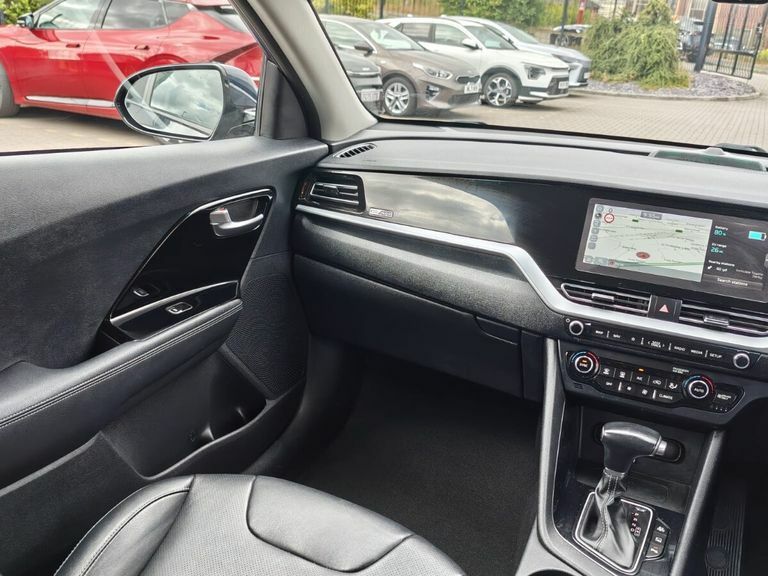 Kia Niro 1.6 Gdi Hybrid 2 Dct - Reversing Camera, Carpl Red #17