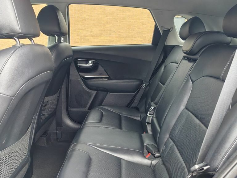 Kia Niro 1.6 Gdi Hybrid 2 Dct - Reversing Camera, Carpl Red #22