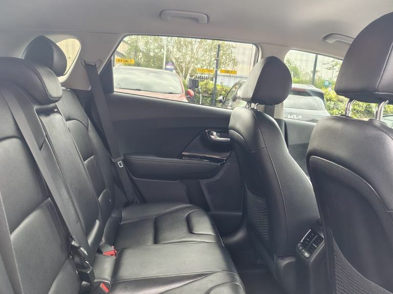 Kia Niro 1.6 Gdi Hybrid 2 Dct - Reversing Camera, Carpl Red #24