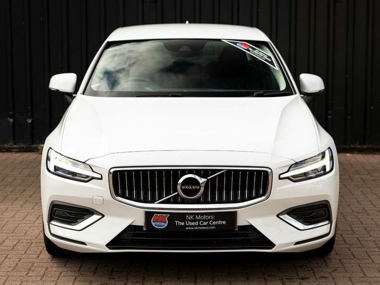 Volvo S60 2.0 B5p Inscription White #4