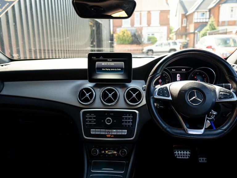 Mercedes-Benz CLA Class 1.6 Cla180 Amg Line Coupe 7G-dct Euro 6 Grey #18