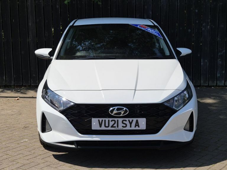 Hyundai I20 1.0T Gdi 48V Mhd Se Connect Dct White #4