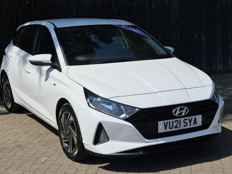 Hyundai I20 1.0T Gdi 48V Mhd Se Connect Dct White #3