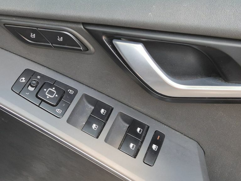 Kia Niro 3 Spec 1.6 Self Charging Hybrid Black #22