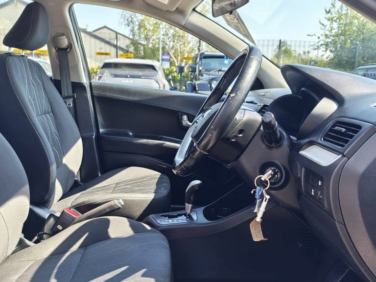 Kia Picanto Hatchback 1.25 2 Euro 5 201414 Red #17