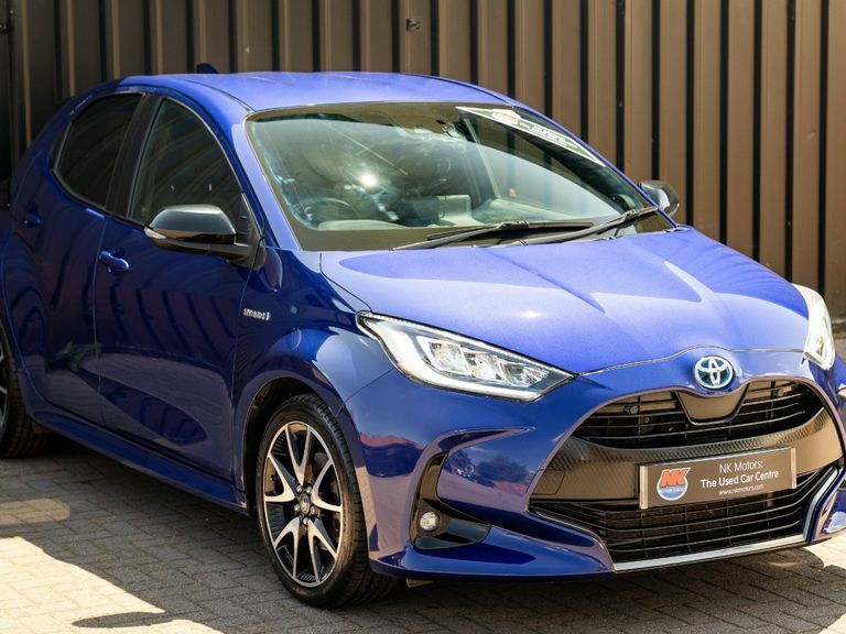 Toyota Yaris 1.5 Hybrid Dynamic Cvt Blue #3