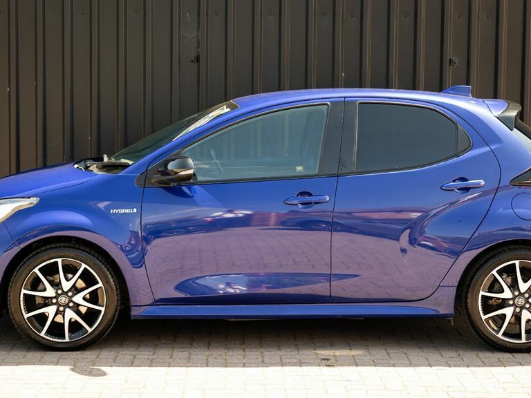 Toyota Yaris 1.5 Hybrid Dynamic Cvt Blue #6