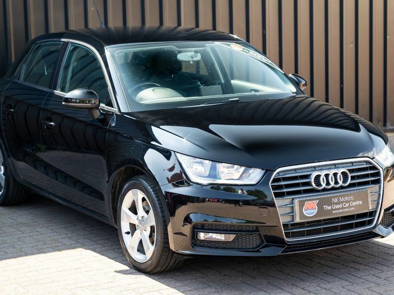 Audi A1 1.4 Tfsi Sport Black #3