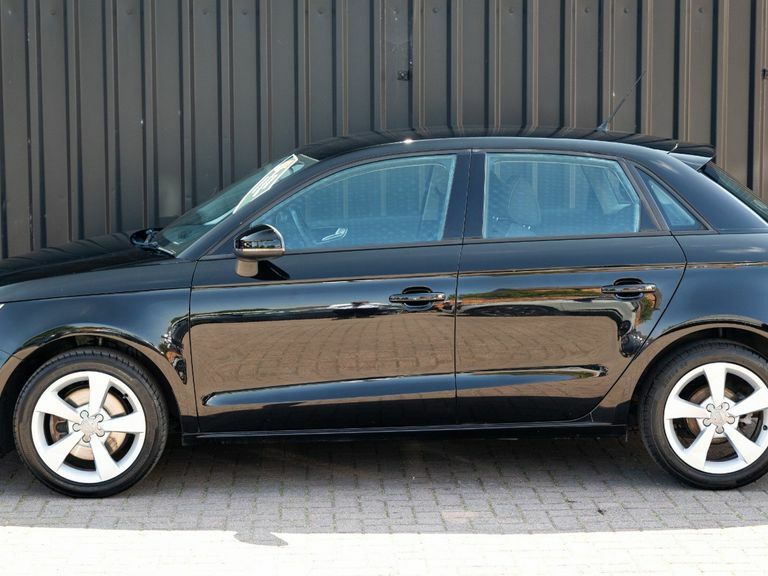 Audi A1 1.4 Tfsi Sport Black #6