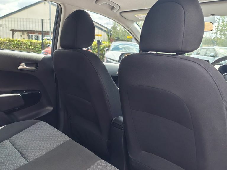 Kia Picanto 1.0 Pure Black #19