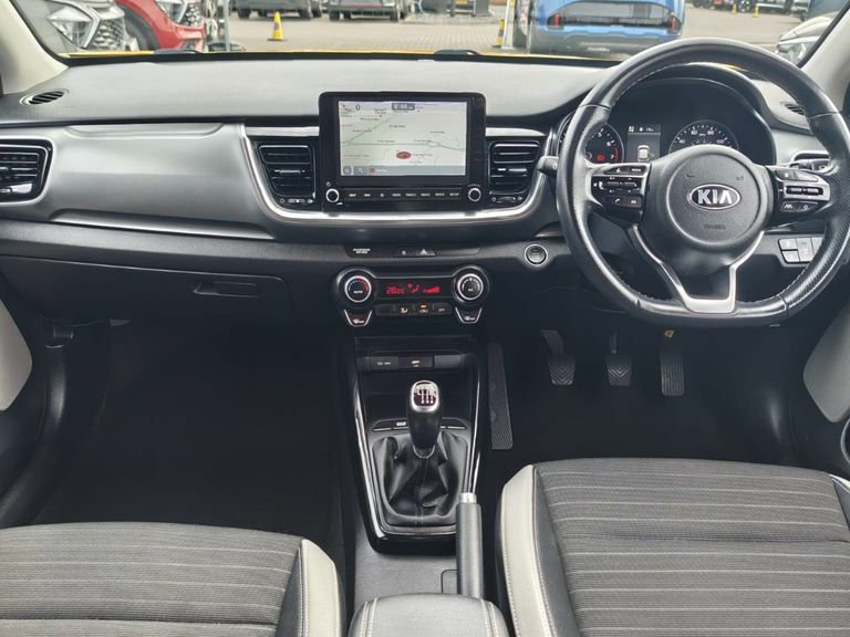 Kia Stonic 1.0T Gdi 99 2 Yellow #11