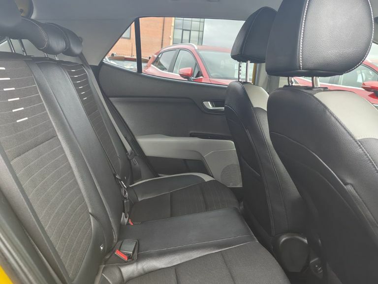 Kia Stonic 1.0T Gdi 99 2 Yellow #22