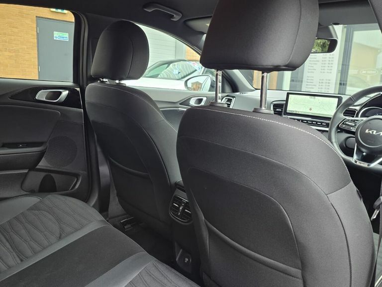 Kia Xceed 1.5 T-gdi Dct Gt-line S Silver #24
