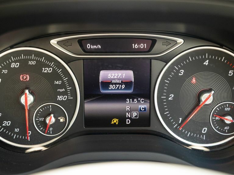 Mercedes-Benz B Class B 200 Sport Executive D Black #22