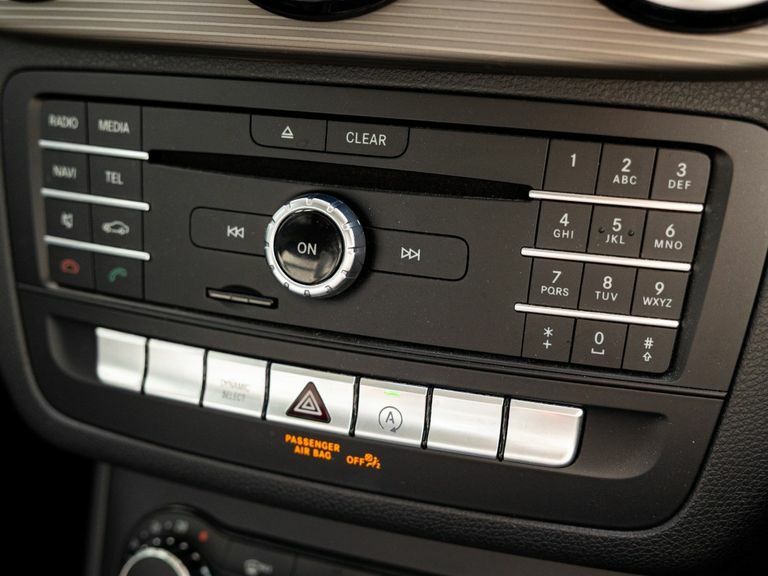 Mercedes-Benz B Class B 200 Sport Executive D Black #25
