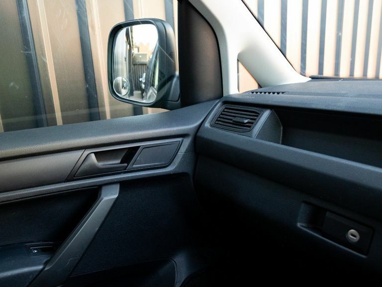 Volkswagen Caddy 2.0 Tdi Bluemotion Tech 102Ps Highline Nav Van Dsg Grey #27