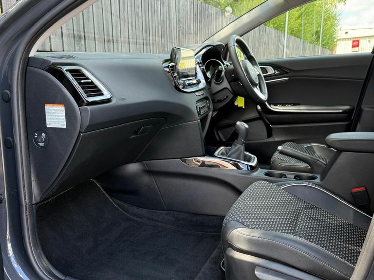 Kia Xceed 1.5T Gdi Isg 138 3 Dct Blue #24