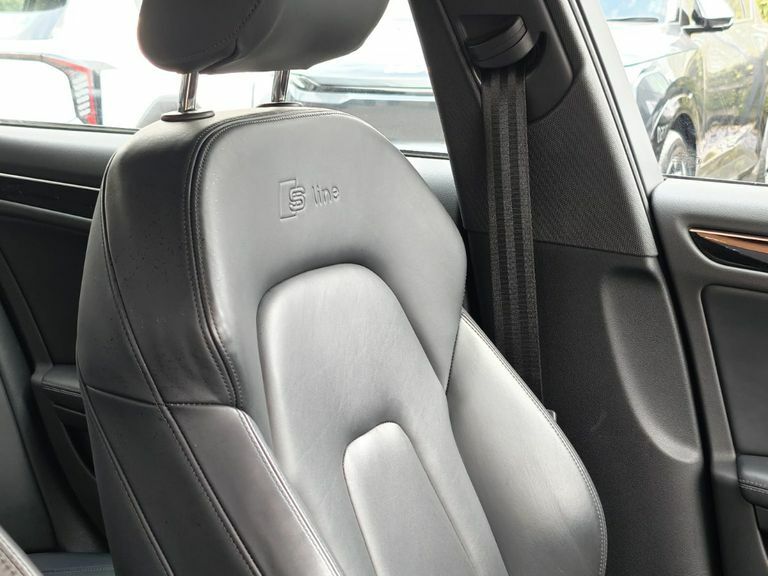 Audi A4 Saloon 2.0 Tdi S Line Euro 5 Ss 201464 Black #25