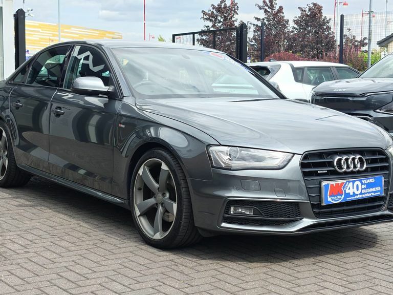 Audi A4 Saloon 2.0 Tdi S Line Euro 5 Ss 201464 Black #9