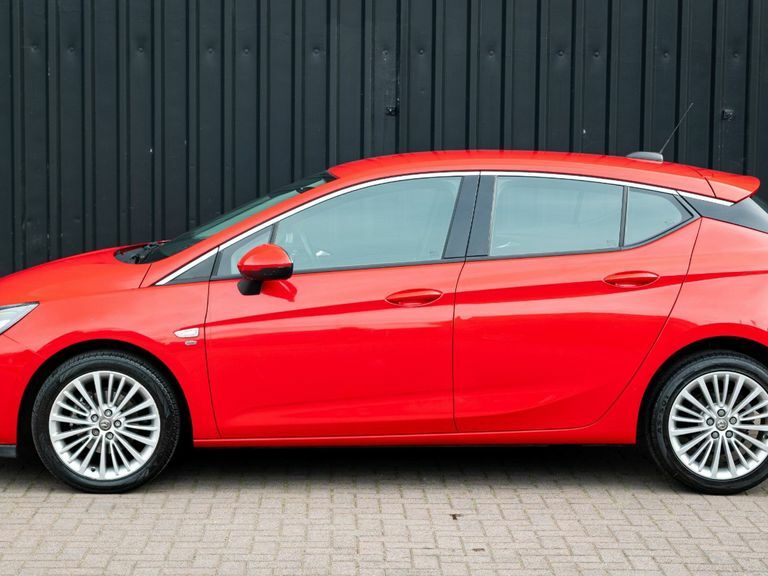 Vauxhall Astra 1.4T 16V 150 Elite Red #6