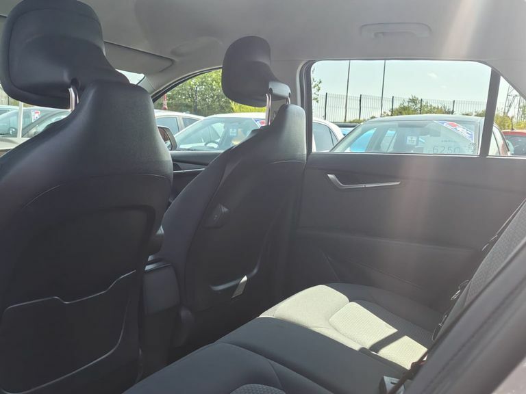 Kia e-Niro Niro 150Kw 3 65Kwh Orange #25