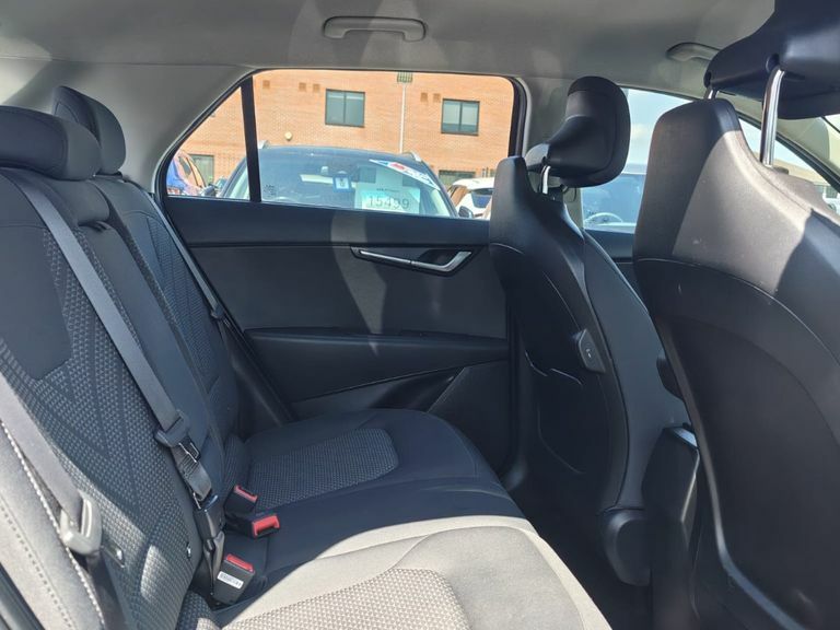 Kia e-Niro Niro 150Kw 3 65Kwh Orange #23