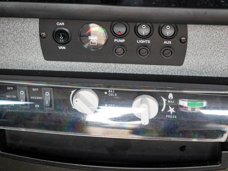 Volkswagen Transporter Transporter Tdi Swb White #20