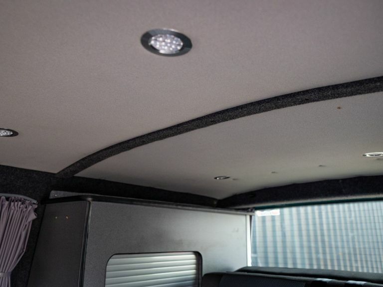 Volkswagen Transporter Transporter Tdi Swb White #23