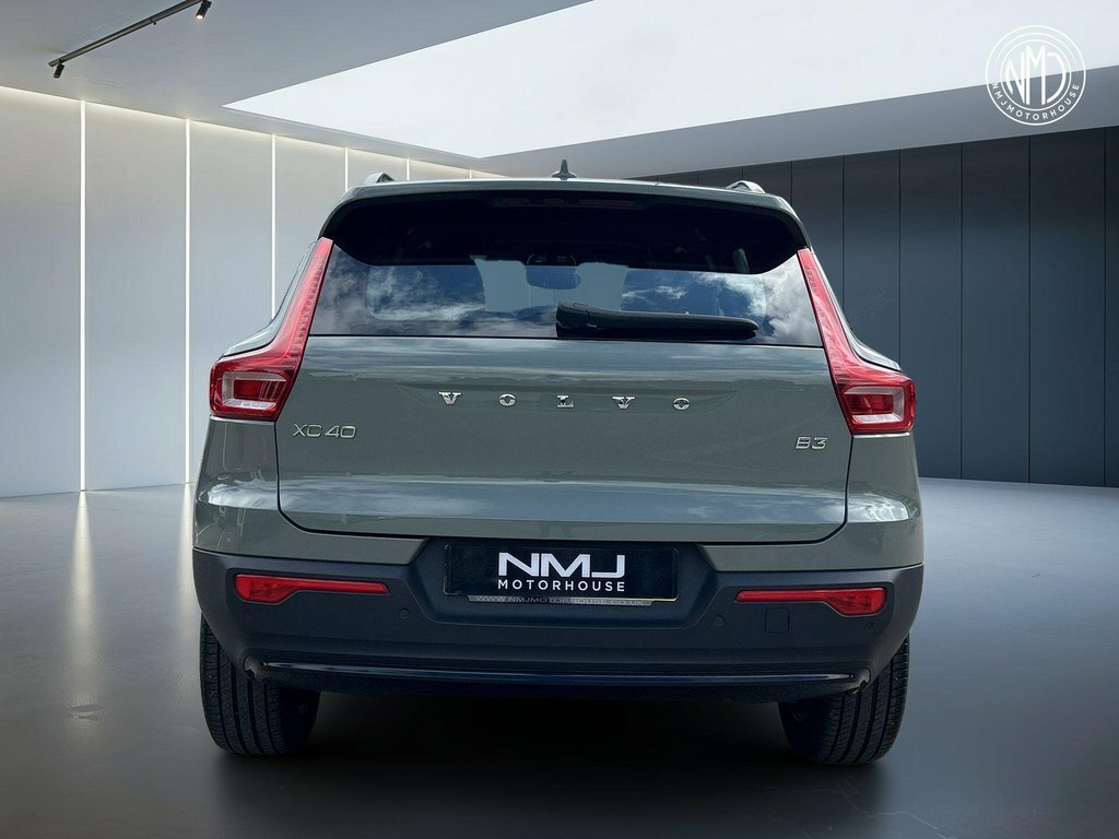 Volvo XC40 2022 2.0 B3 Mhev Plus Dark Suv Hybrid D Green #6