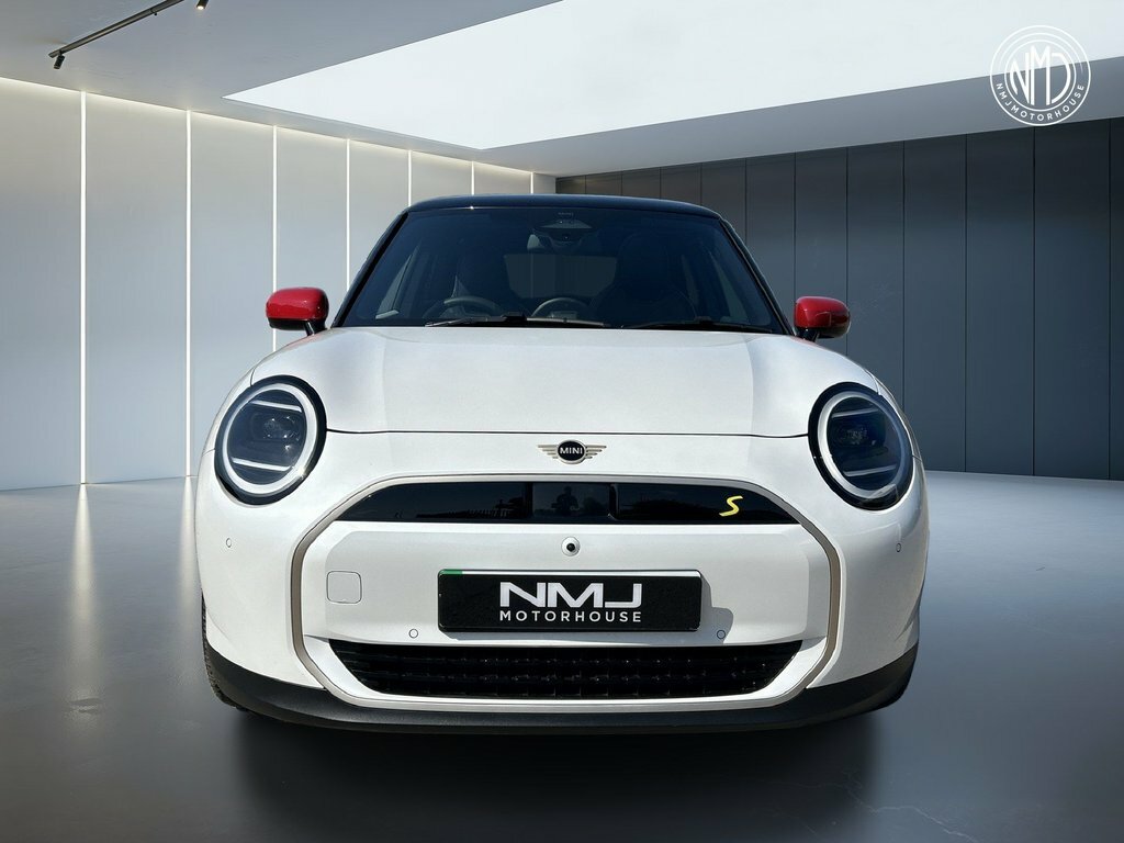 Mini Electric 2024 Se 54.2Kwh Exclusive White #2