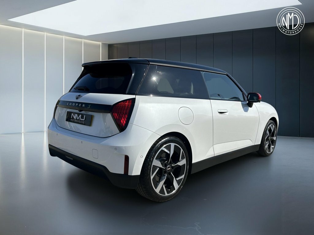 Mini Electric 2024 Se 54.2Kwh Exclusive White #5