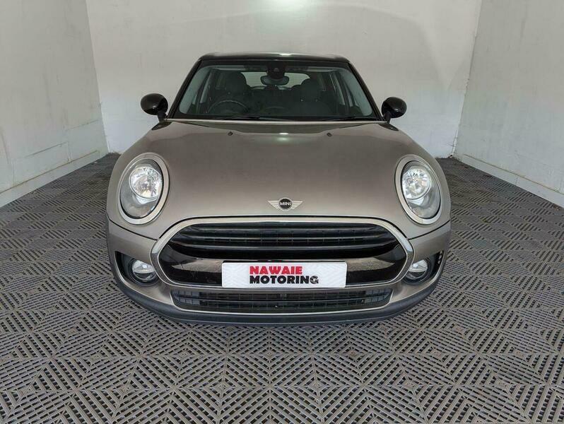 Mini Clubman 2.0 Cooper D Euro YT67HLP Silver #2
