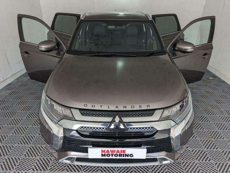 Mitsubishi Outlander 2.4H Twinmotor 13.8Kwh 4H Brown #6