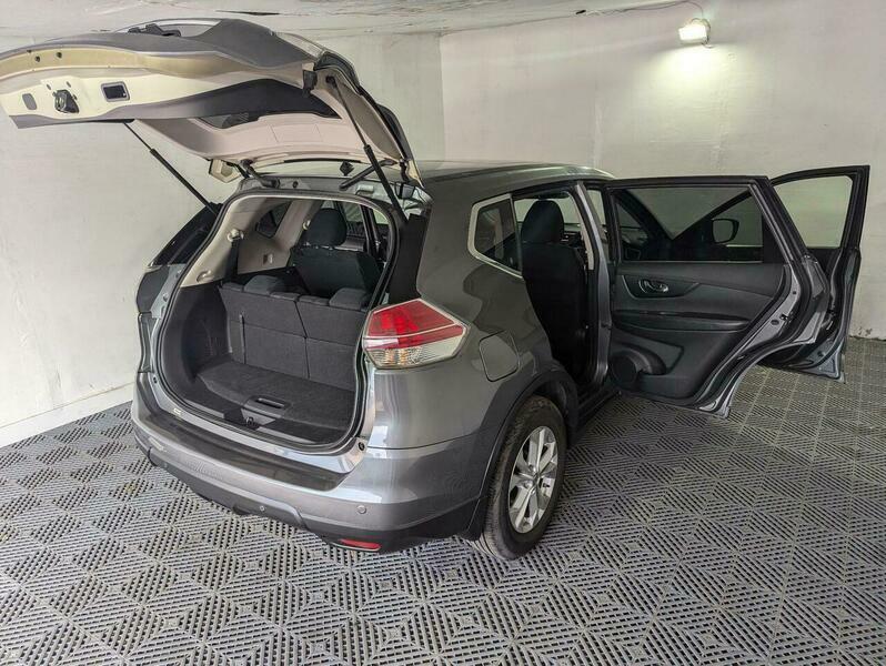 Nissan X-Trail Estate Blue #10