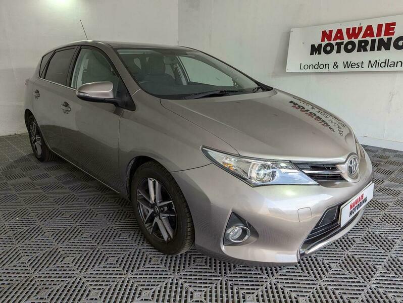 Toyota Auris 1.6 V-matic Icon Plus Brown