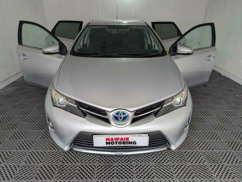 Toyota Auris 1.8 Vvt-h Icon Plus Silver #6
