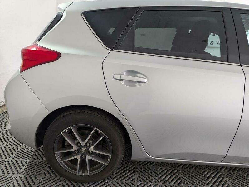 Toyota Auris 1.8 Vvt-h Icon Hatchback Hybrid Cvt Eur Silver #27