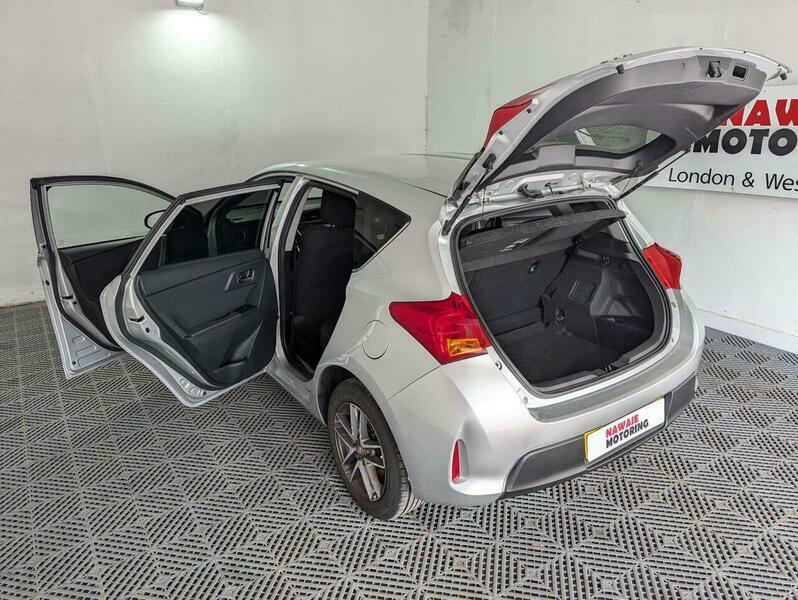 Toyota Auris 1.8 Vvt-h Icon Hatchback Hybrid Cvt Eur Silver #43