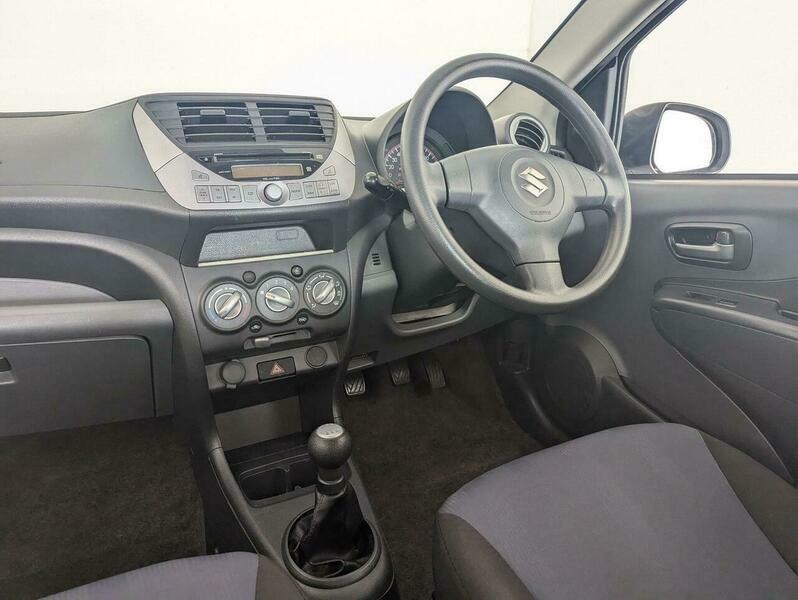 Suzuki Alto Sz White #19