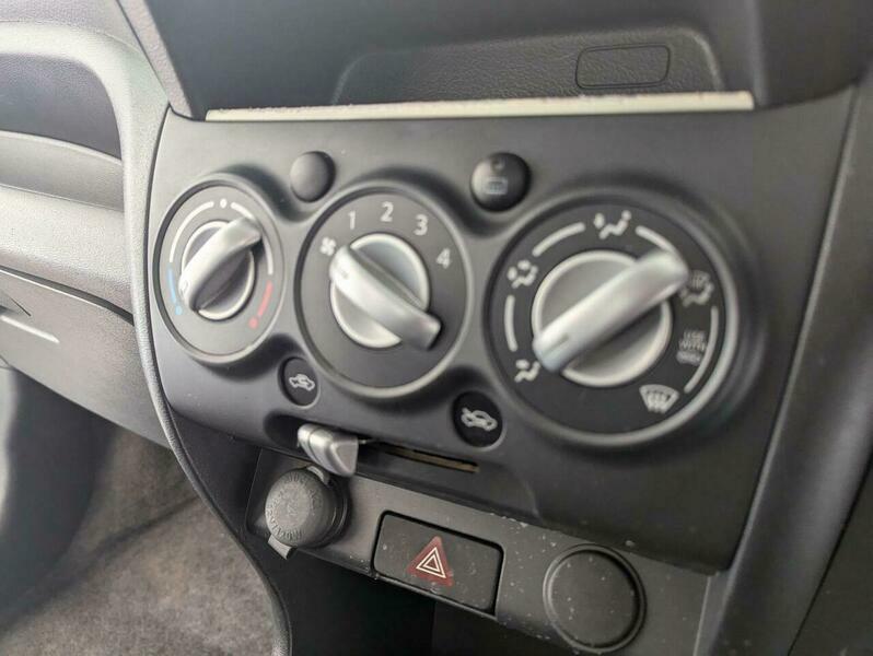Suzuki Alto Sz White #32