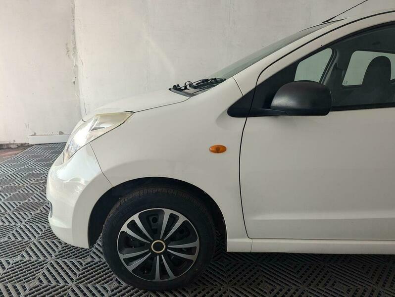 Suzuki Alto Sz White #12