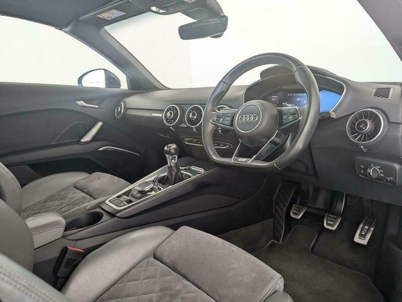 Audi TT 2.0 Tdi Ultra Sport White #15