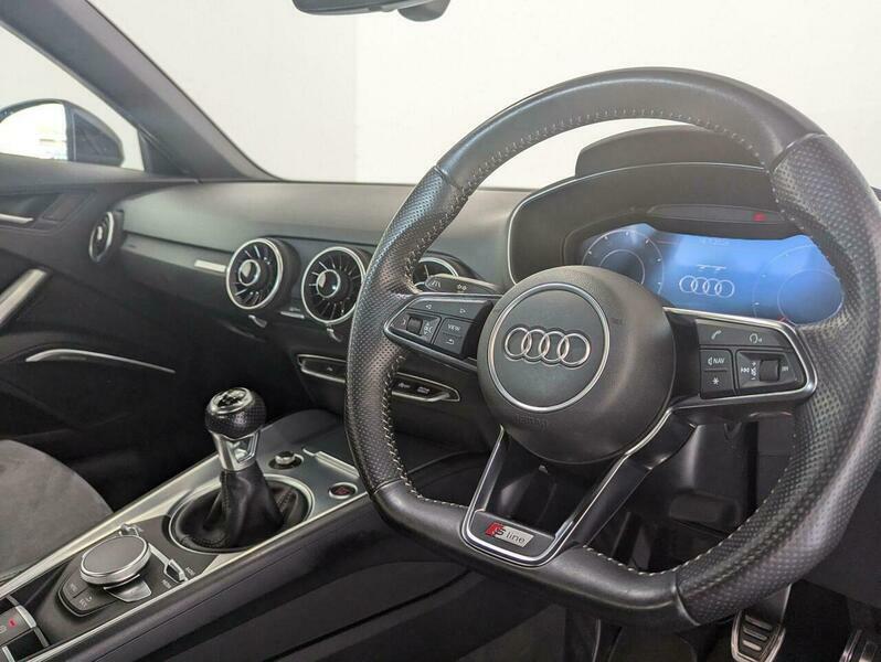 Audi TT 2.0 Tdi Ultra Sport White #13