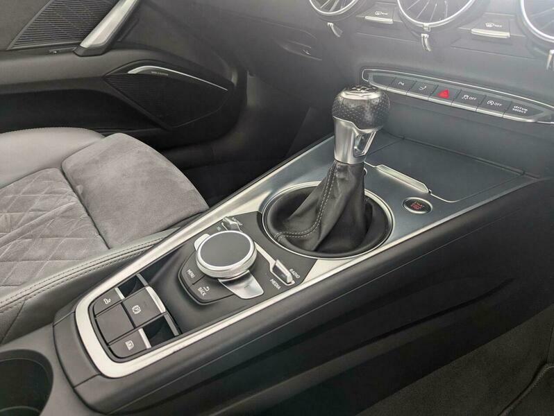 Audi TT 2.0 Tdi Ultra Sport White #12