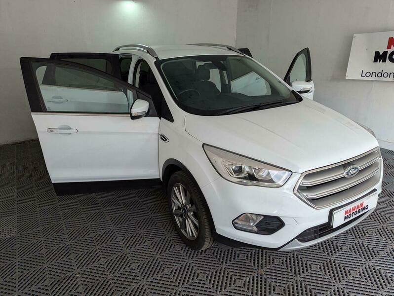 Ford Kuga 1.5 Tdci Ecoblue Titanium White #5